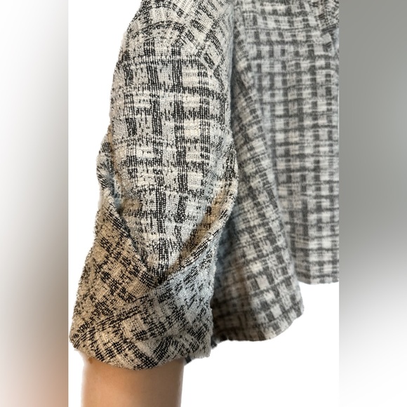 Banana Republic Blouse - Picture 3 of 3